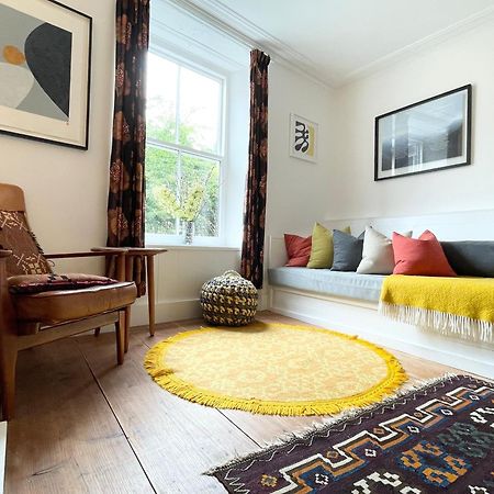 Janies Cottage~ Mousehole~Eclectic Interiors & Vintage Charm Exterior photo