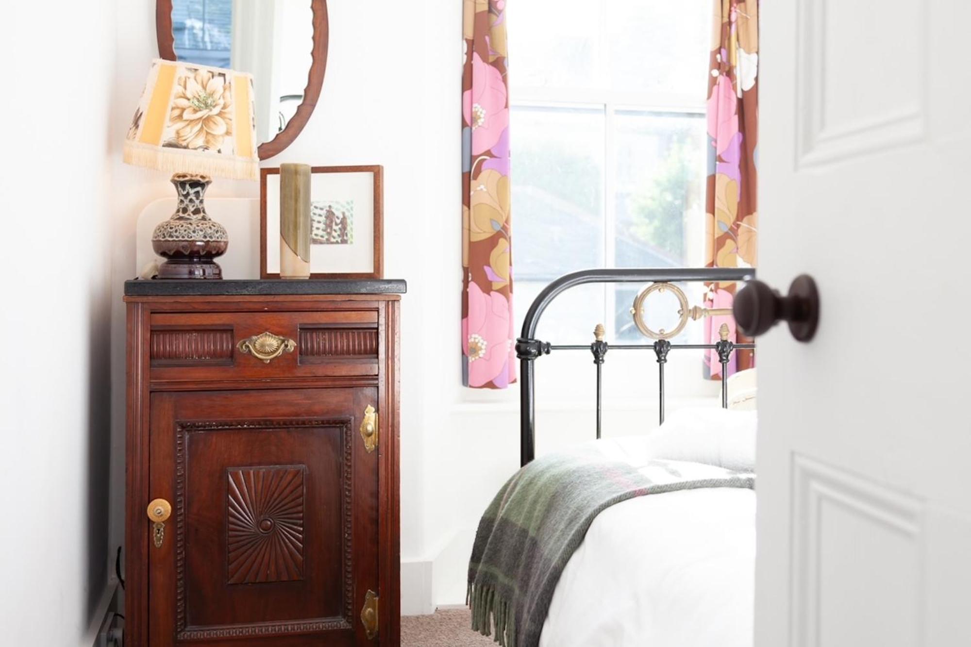 Janies Cottage~ Mousehole~Eclectic Interiors & Vintage Charm Exterior photo